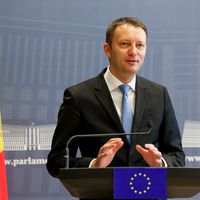 UE trebuie să accelereze integrarea...